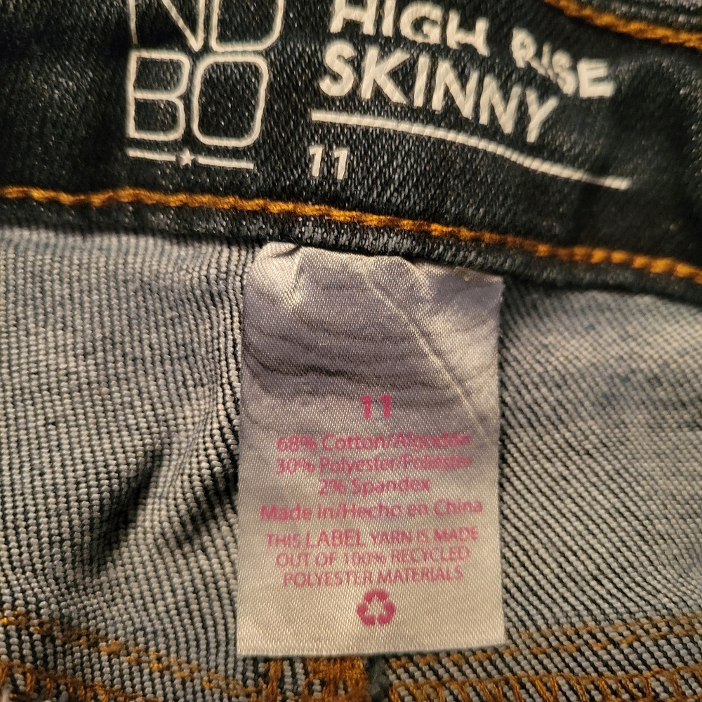 No Boundaries High Rise Skinny Jeans - Picture 9 of 10